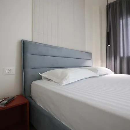 Sunshine Apartment Tirana