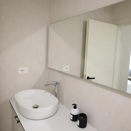 Sunshine Apartment