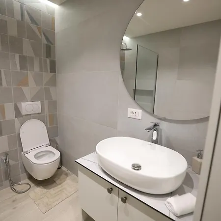 Sunshine Apartment Tirana