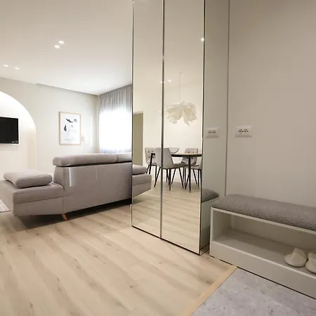 Sunshine Apartment *