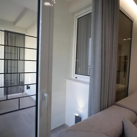 Apartment Sunshine Tirana