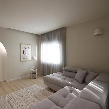 Sunshine Apartment *