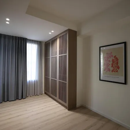 Sunshine Apartment Tirana