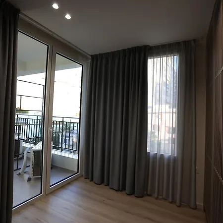Sunshine Apartment