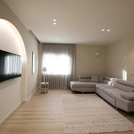 Sunshine Apartment *
