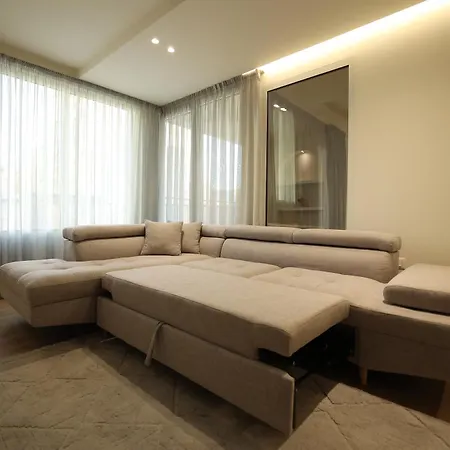 Sunshine Apartment *