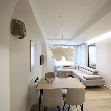 Sunshine Apartment